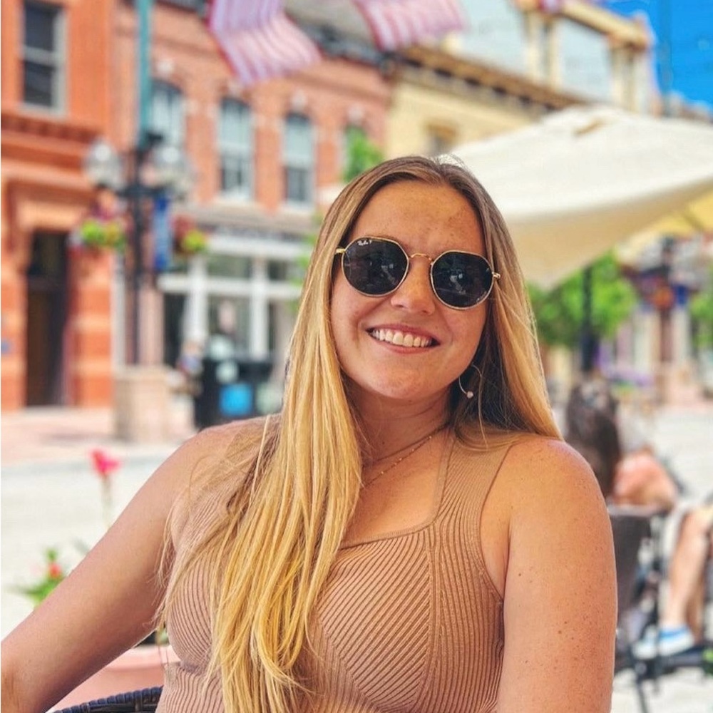 Meet your Posher, Kelsey